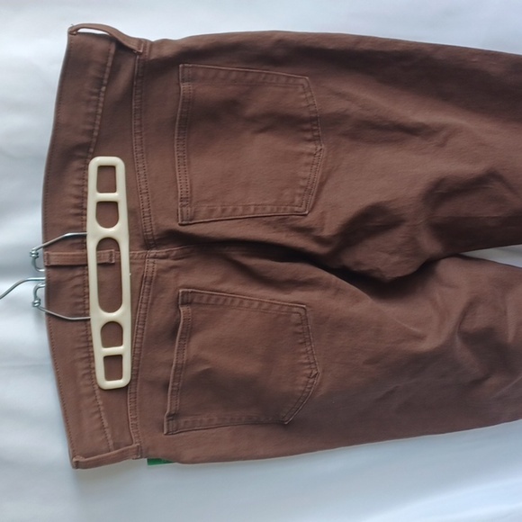 Gap Cheeky High Rise Straight w Buttonfly, 31" Buffalo Brown, 11" Rise, 27" Insm - Picture 5 of 8